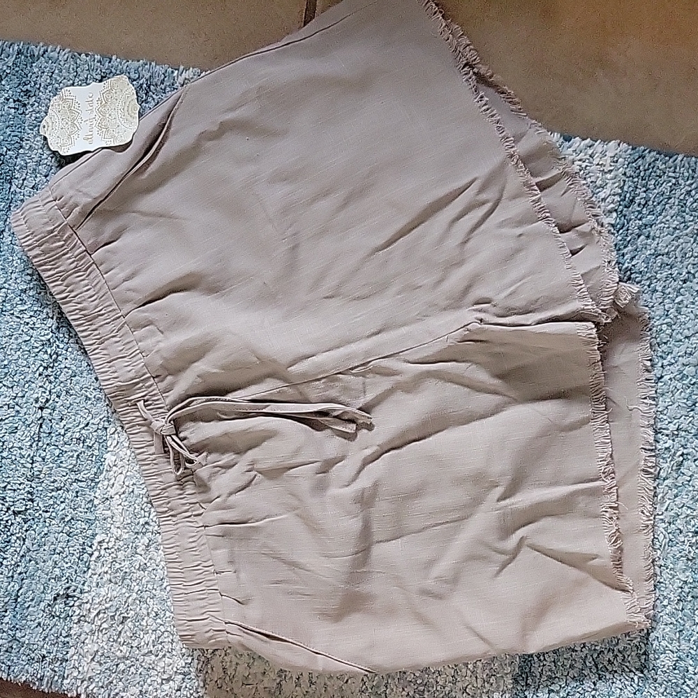 ALTAR'D STATE linen shorts